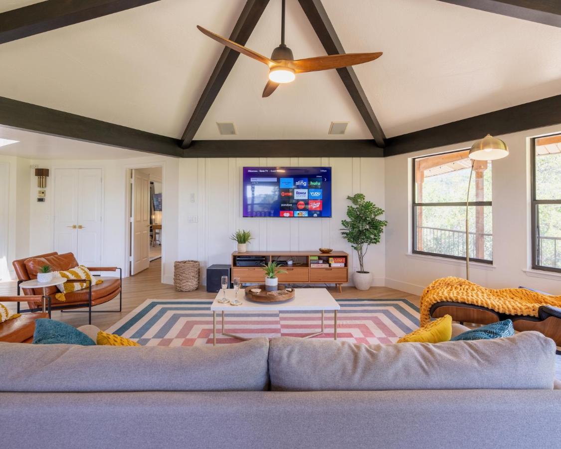Secluded Mtn Top Family Haven W/Views Spa & Arcade Three Rivers Extérieur photo