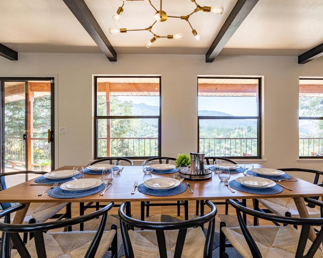 Secluded Mtn Top Family Haven W/Views Spa & Arcade Three Rivers Extérieur photo