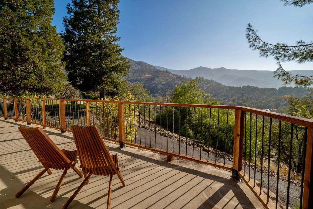 Secluded Mtn Top Family Haven W/Views Spa & Arcade Three Rivers Extérieur photo