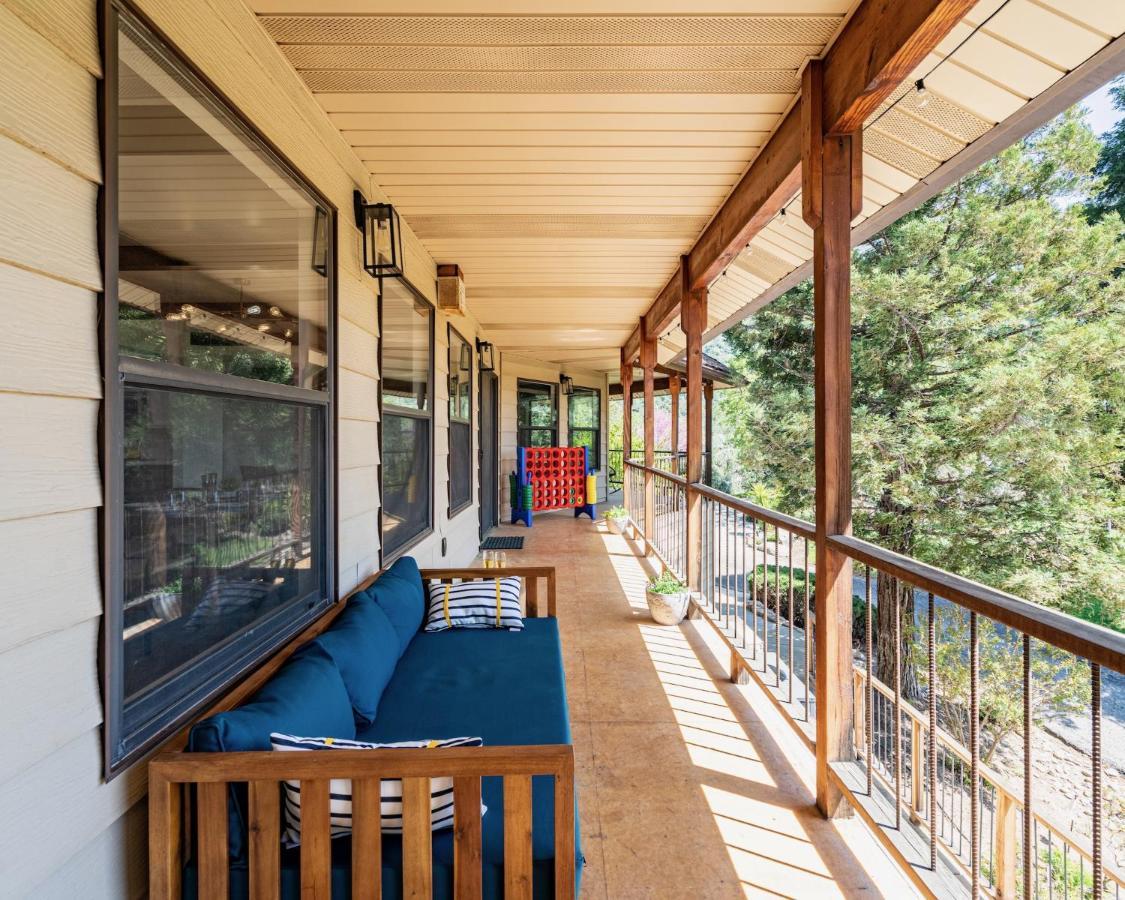 Secluded Mtn Top Family Haven W/Views Spa & Arcade Three Rivers Extérieur photo