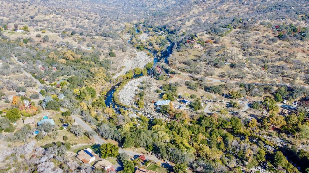 Secluded Mtn Top Family Haven W/Views Spa & Arcade Three Rivers Extérieur photo